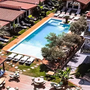Woodtown Alaçatı Otel